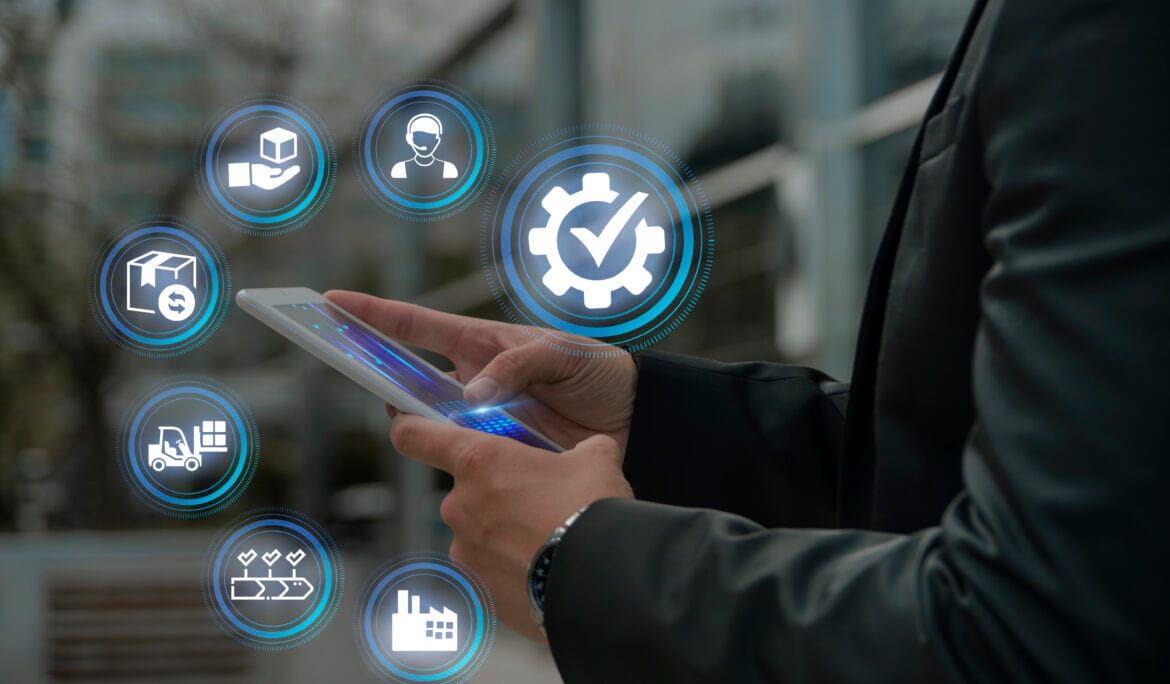 Man-uses-tablet-for-RCM-Process-Optimization.